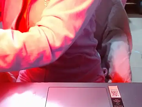 Snapshot of sonali_hotty chatting on 18, 12, 2025 sonali hotty online show from 18, 12, 2025