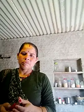 Snapshot of M-MAYA chatting on 29, 11, 2025 M-MAYA online show from 29, 11, 2025