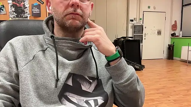 sexytorohot online show from 5, 2, 2026