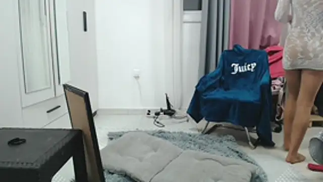 Snapshot of Your_Desires07 chatting on 25, 10, 2025 Your Desires07 online show from 25, 10, 2025