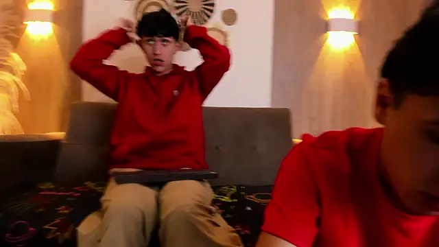 hoot booys  online show from 6, 1, 2026