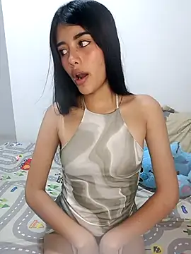 Isa Dolly online show from 10, 11, 2025