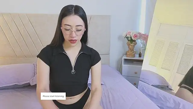 Snapshot of GabbieHill chatting on 10, 11, 2025 GabbieHill online show from 10, 11, 2025