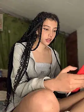 MiaaCute- online show from 13, 11, 2025