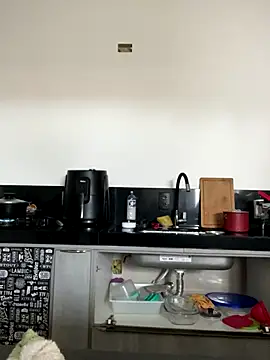 Snapshot of NatashaAzura chatting on 18, 11, 2025 NatashaAzura online show from 18, 11, 2025