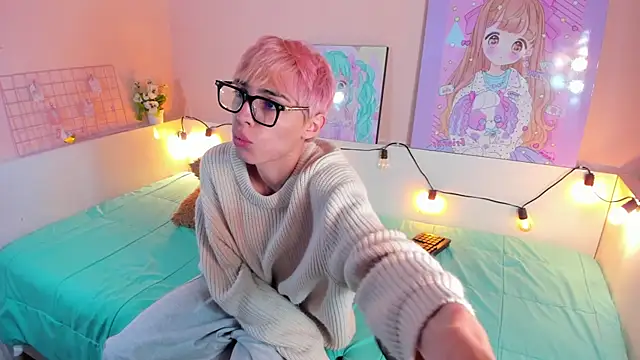 Strawberry Kitty  online show from 10, 11, 2025