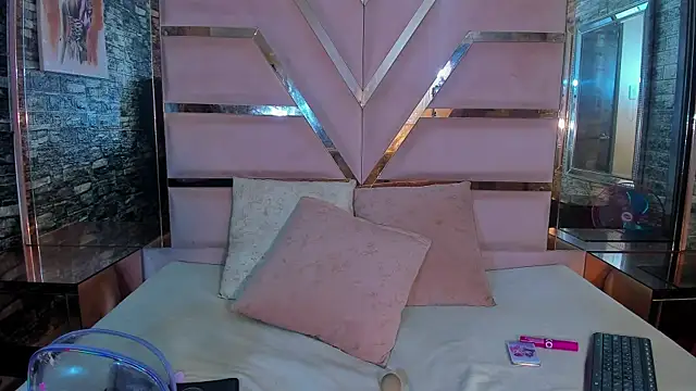 Snapshot of talialadyx chatting on 5, 11, 2025 talialadyx online show from 5, 11, 2025