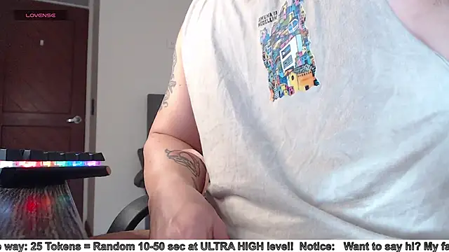 Snapshot of SugaredDigit chatting on 17, 3, 2026 SugaredDigit online show from 17, 3, 2026