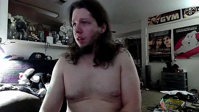 Snapshot of biggerisbetter12 chatting on 30, 10, 2025 biggerisbetter12 online show from 30, 10, 2025