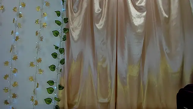 Milie yue online show from 2, 12, 2025