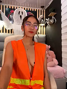 Snapshot of elegant__rouse chatting on 31, 10, 2025 elegant rouse online show from 31, 10, 2025