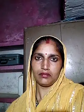 Snapshot of Pooja_shre chatting on 3, 11, 2025 Pooja shre online show from 3, 11, 2025