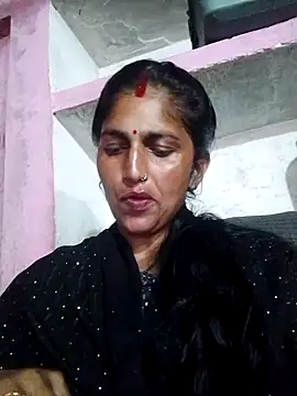 Snapshot of Pooja_shre chatting on 7, 11, 2025 Pooja shre online show from 7, 11, 2025