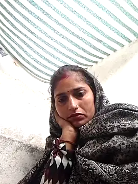 Snapshot of Pooja_shre chatting on 27, 11, 2025 Pooja shre online show from 27, 11, 2025