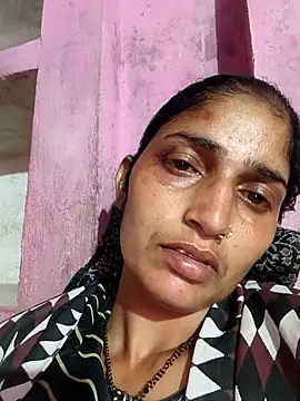 Snapshot of Pooja_shre chatting on 18, 12, 2025 Pooja shre online show from 18, 12, 2025