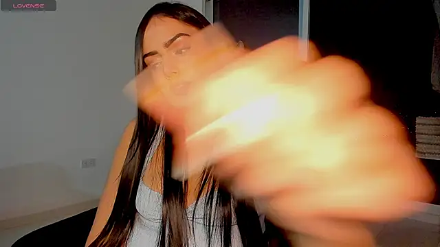 Snapshot of ZafiLov chatting on 18, 12, 2025 ZafiLov online show from 18, 12, 2025