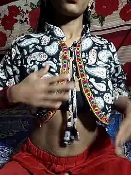 Snapshot of Itz_Aisha__ chatting on 18, 11, 2025 Itz Aisha online show from 18, 11, 2025