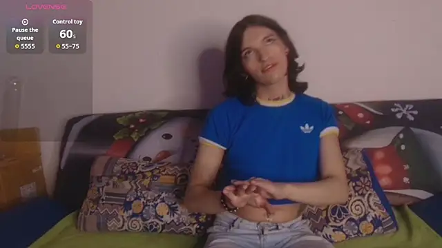 Snapshot of Scarlett_crastrawberry chatting on 18, 11, 2025 Scarlett crastrawberry online show from 18, 11, 2025