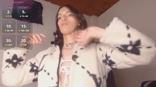 Snapshot of Scarlett_crastrawberry chatting on 27, 11, 2025 Scarlett crastrawberry online show from 27, 11, 2025