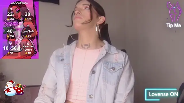 Snapshot of Scarlett_crastrawberry chatting on 17, 12, 2025 Scarlett crastrawberry online show from 17, 12, 2025