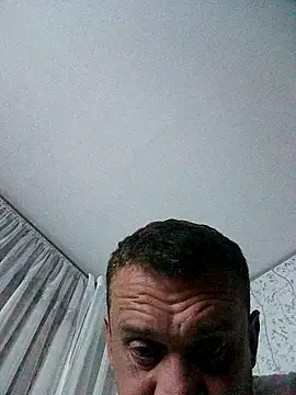 Snapshot of PeteR1987- chatting on 21, 10, 2025 PeteR1987- online show from 21, 10, 2025