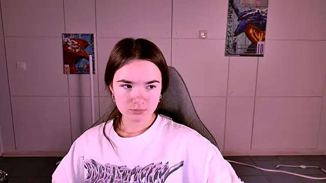 May Bloom online show from 27, 11, 2025