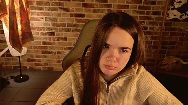 May Bloom online show from 3, 12, 2025