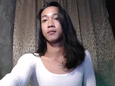 Snapshot of taylaxuxu chatting on 17, 11, 2025 taylaxuxu online show from 17, 11, 2025