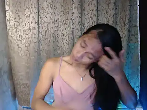 Snapshot of taylaxuxu chatting on 22, 11, 2025 taylaxuxu online show from 22, 11, 2025