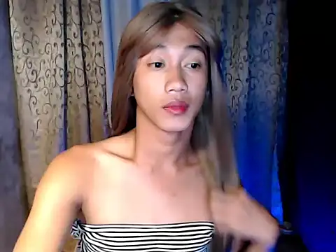 taylaxuxu online show from 2, 2, 2026