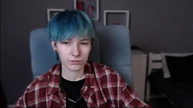 Snapshot of guitarandangell chatting on 27, 10, 2025 guitarandangell online show from 27, 10, 2025