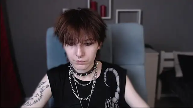 Snapshot of guitarandangell chatting on 11, 11, 2025 guitarandangell online show from 11, 11, 2025