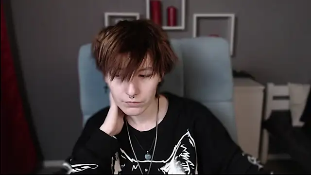 Snapshot of guitarandangell chatting on 19, 11, 2025 guitarandangell online show from 19, 11, 2025