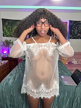 Snapshot of DaisyMynx chatting on 3, 12, 2025 DaisyMynx online show from 3, 12, 2025