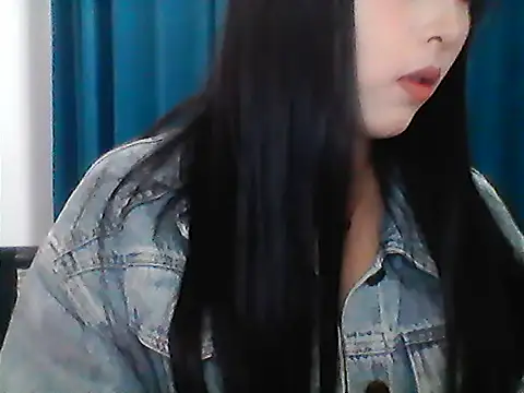 Snapshot of zxcvbnmqwas213 chatting on 19, 10, 2025 zxcvbnmqwas213 online show from 19, 10, 2025