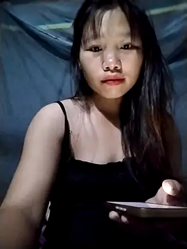 Snapshot of linh-miu99 chatting on 29, 10, 2025 linh-miu99 online show from 29, 10, 2025