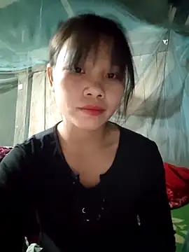 Snapshot of linh-miu99 chatting on 21, 11, 2025 linh-miu99 online show from 21, 11, 2025