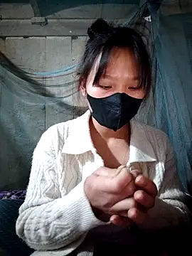 Snapshot of linh-miu99 chatting on 24, 11, 2025 linh-miu99 online show from 24, 11, 2025