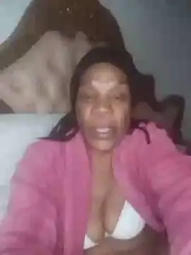 Snapshot of Hotcougar chatting on 18, 11, 2025 Hotcougar online show from 18, 11, 2025