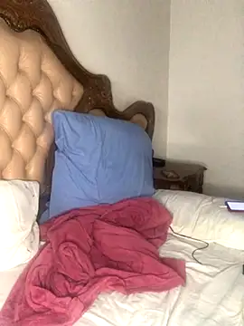 Snapshot of Hotcougar chatting on 23, 11, 2025 Hotcougar online show from 23, 11, 2025