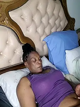 Snapshot of Hotcougar chatting on 13, 12, 2025 Hotcougar online show from 13, 12, 2025