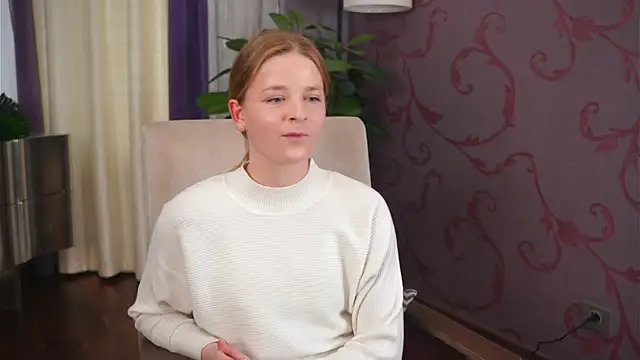 Snapshot of LeeAbee chatting on 19, 10, 2025 LeeAbee online show from 19, 10, 2025
