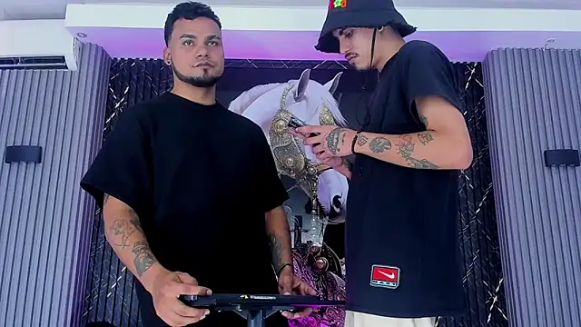 Snapshot of handsome_boys22 chatting on 13, 12, 2025 handsome boys22 online show from 13, 12, 2025