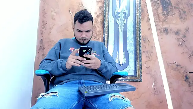 Snapshot of handsome_boys22 chatting on 17, 12, 2025 handsome boys22 online show from 17, 12, 2025