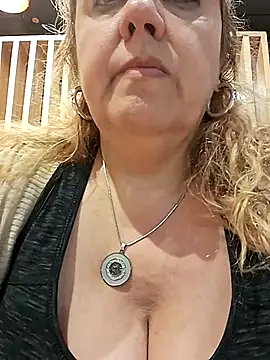 Snapshot of JennyInVegas chatting on 1, 3, 2026 JennyInVegas online show from 1, 3, 2026