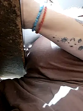 Snapshot of JennyInVegas chatting on 5, 3, 2026 JennyInVegas online show from 5, 3, 2026