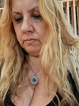 Snapshot of JennyInVegas chatting on 7, 3, 2026 JennyInVegas online show from 7, 3, 2026