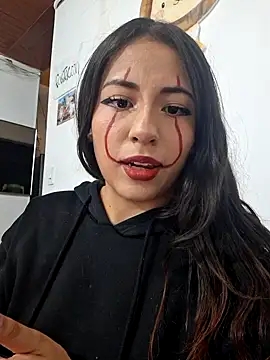 Snapshot of chloebrownn03 chatting on 28, 10, 2025 chloebrownn03 online show from 28, 10, 2025