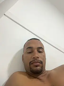 Snapshot of casalbrhot25 chatting on 23, 10, 2025 casalbrhot25 online show from 23, 10, 2025