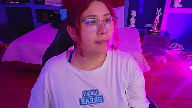 littlee red online show from 21, 2, 2026